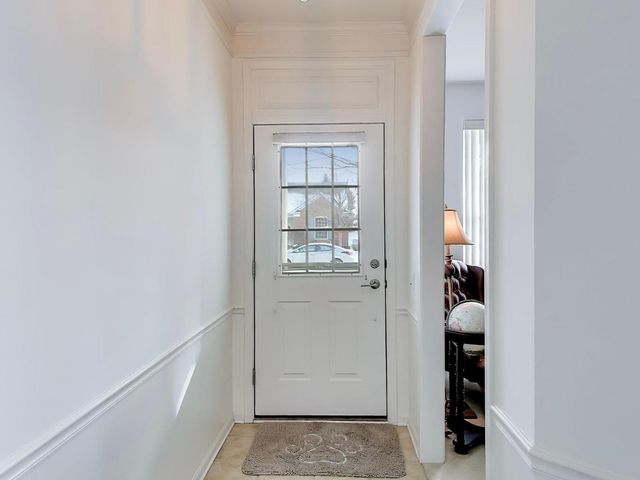 2594 Venetian Lane, Elgin, IL 60124