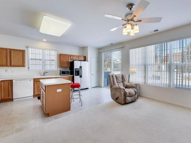 2594 Venetian Lane, Elgin, IL 60124