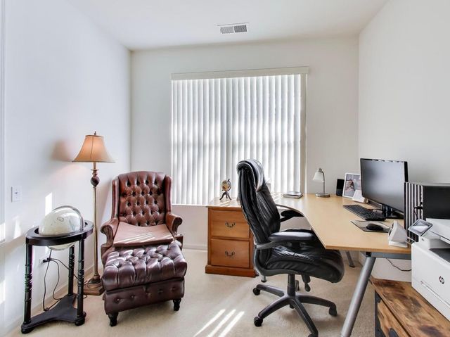 2594 Venetian Lane, Elgin, IL 60124