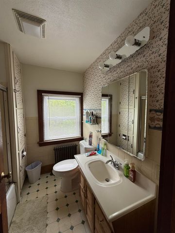 119 North Main Street, Rutland City, VT 05701