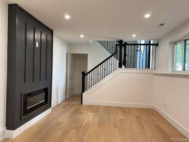 42811 WILMINGTON Drive, Sterling Heights, MI 48313