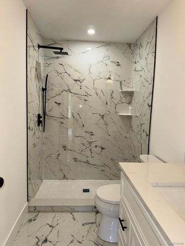 42811 WILMINGTON Drive, Sterling Heights, MI 48313