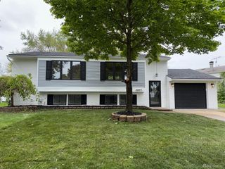 42811 WILMINGTON Drive, Sterling Heights, MI 48313