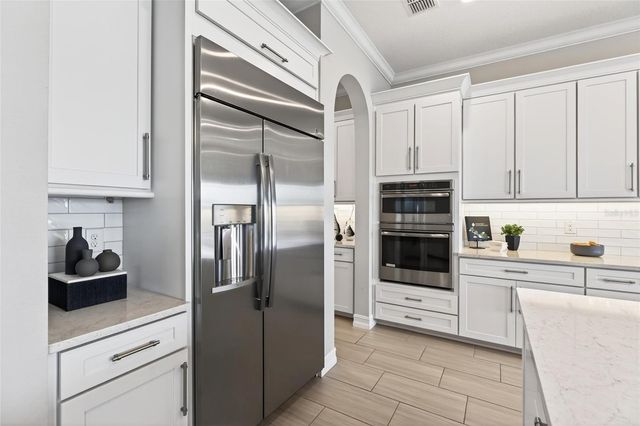 18215 LEAFMORE STREET, Lutz, FL 33548