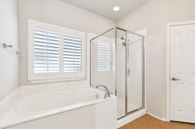 12913 Hurricane Lane, Fort Worth, TX 76244