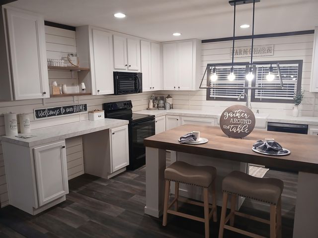 2252 Blocker Rd, Marshall, TX 75672