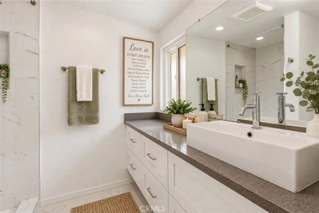 5931 Maury Avenue, Woodland Hills, CA 91367