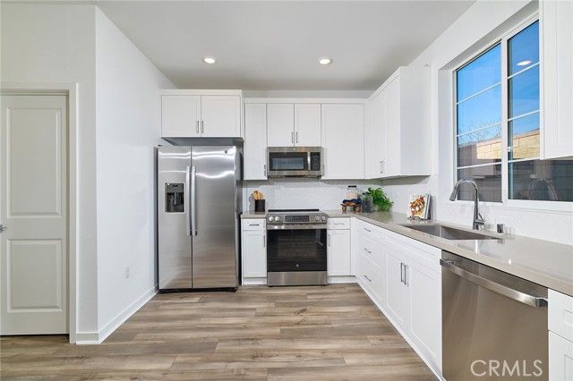 16554 Stone Pine Lane, Fontana, CA 92336