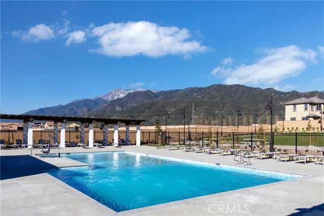 16554 Stone Pine Lane, Fontana, CA 92336