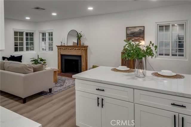 1741 N Rose, Burbank, CA 91505