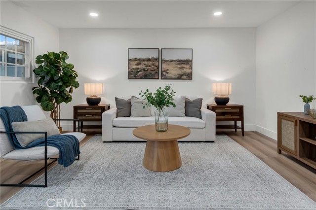 1741 N Rose, Burbank, CA 91505