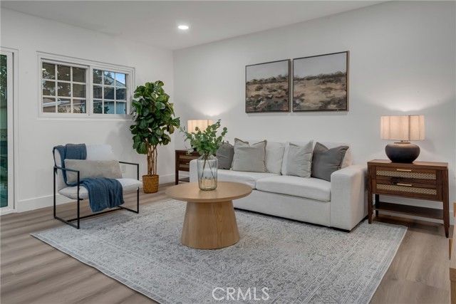 1741 N Rose, Burbank, CA 91505