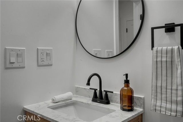 1741 N Rose, Burbank, CA 91505