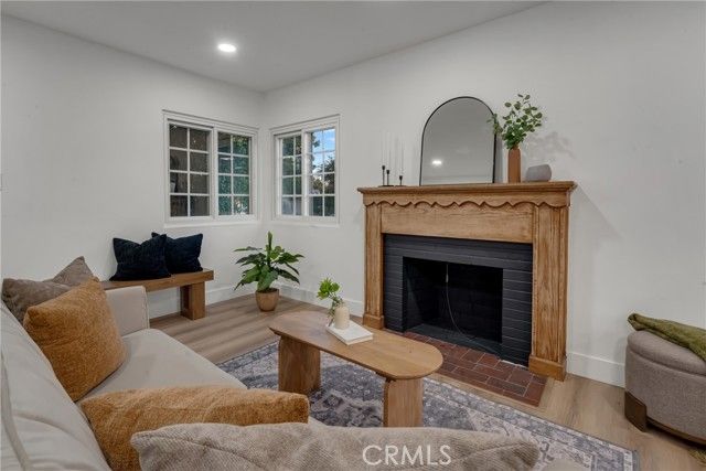 1741 N Rose, Burbank, CA 91505