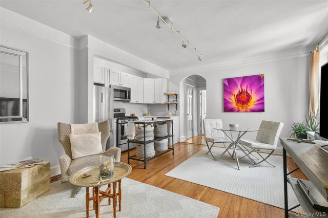 30 Windsor Terrace 5A, White Plains, NY 10601
