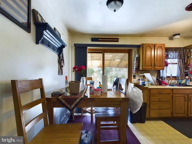 2440 BROUGHER LN, York, PA 17408