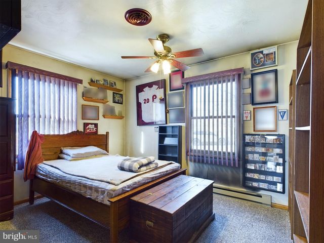 2440 BROUGHER LN, York, PA 17408