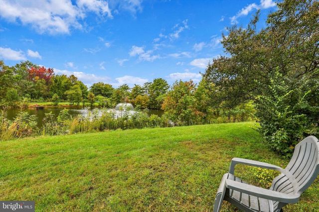 3 AVANDALE CT, Mt Laurel, NJ 08054