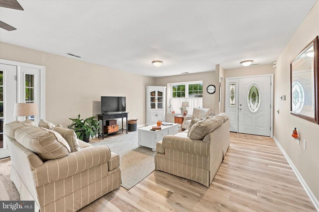 3 AVANDALE CT, MT LAUREL, NJ 08054 — photo 4