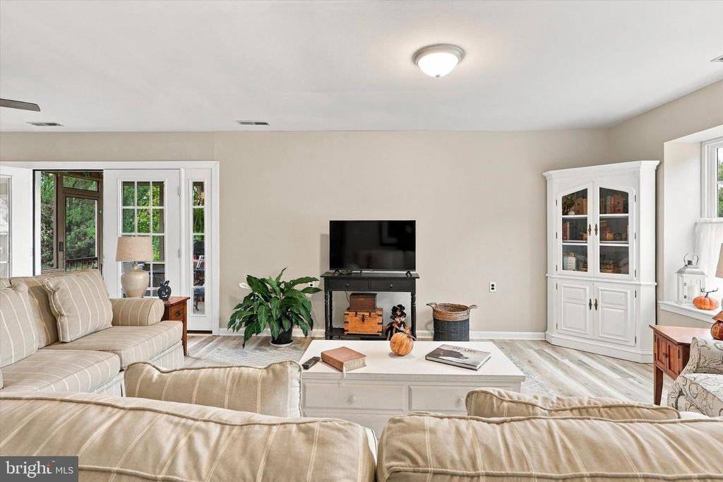 3 AVANDALE CT, MT LAUREL, NJ 08054 — photo 5