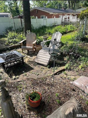 44 Marberry Drive, Metropolis, IL 62960