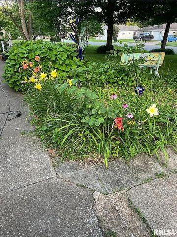 44 Marberry Drive, Metropolis, IL 62960