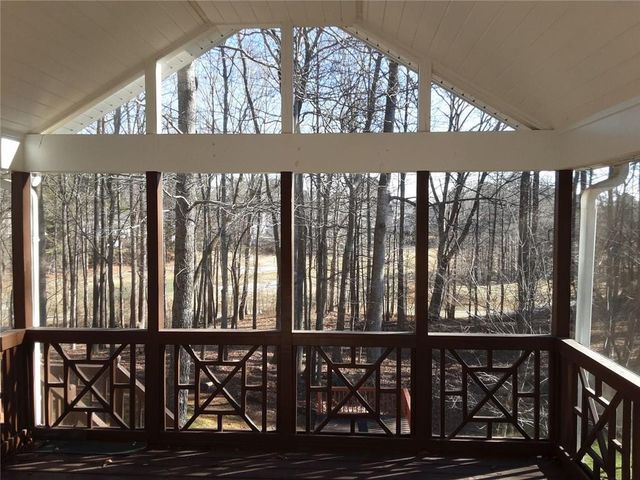 3885 Waterford Drive, Suwanee, GA 30024