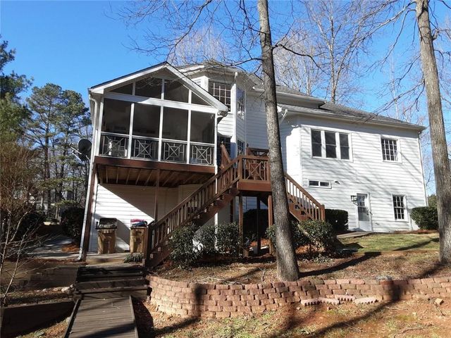 3885 Waterford Drive, Suwanee, GA 30024