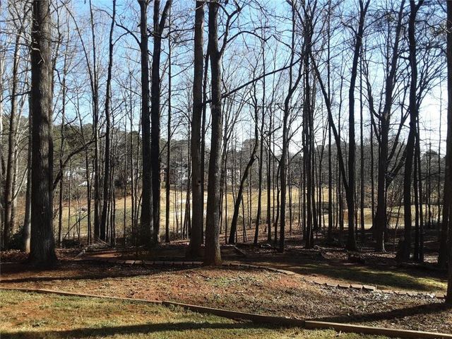 3885 Waterford Drive, Suwanee, GA 30024