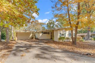 7 Formby Lane, Bella Vista, AR 72715