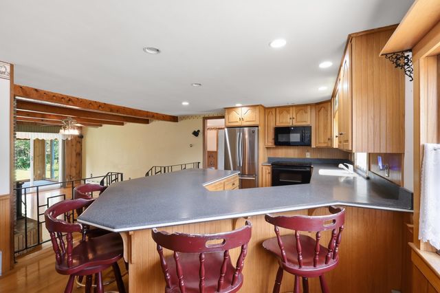 22 Whitehall Road, Rochester, NH 03867