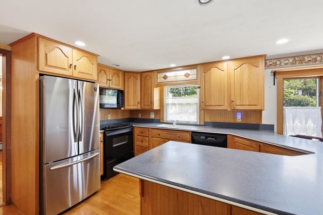 22 Whitehall Road, Rochester, NH 03867