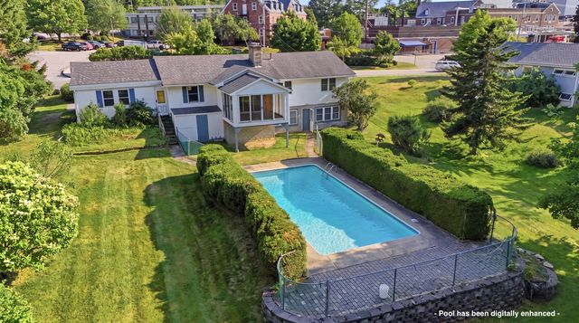 22 Whitehall Road, Rochester, NH 03867