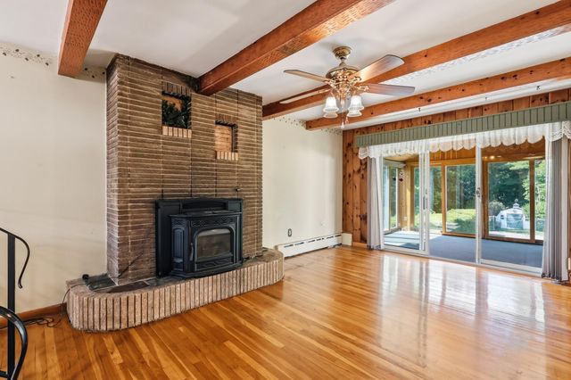 22 Whitehall Road, Rochester, NH 03867