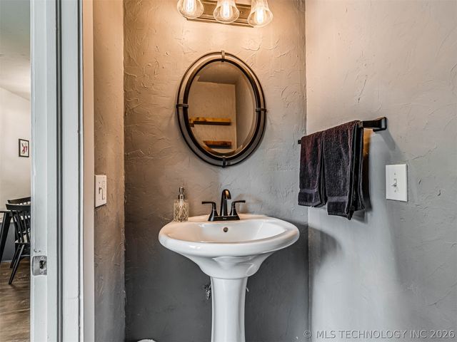 4030 E 52nd Street, Tulsa, OK 74135