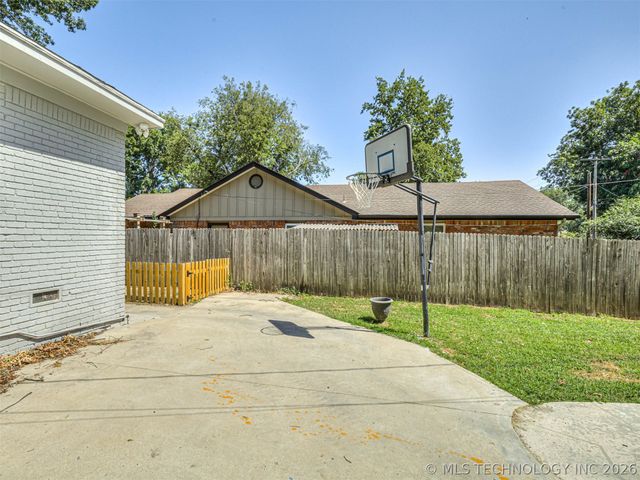 4030 E 52nd Street, Tulsa, OK 74135