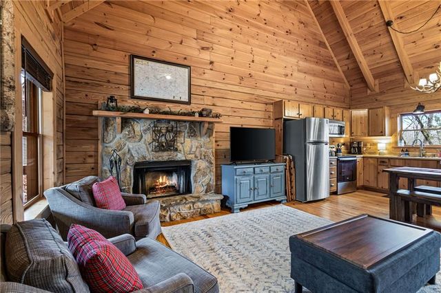 66 Garfield Drive, Ellijay, GA 30540