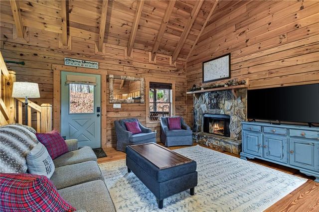 66 Garfield Drive, Ellijay, GA 30540