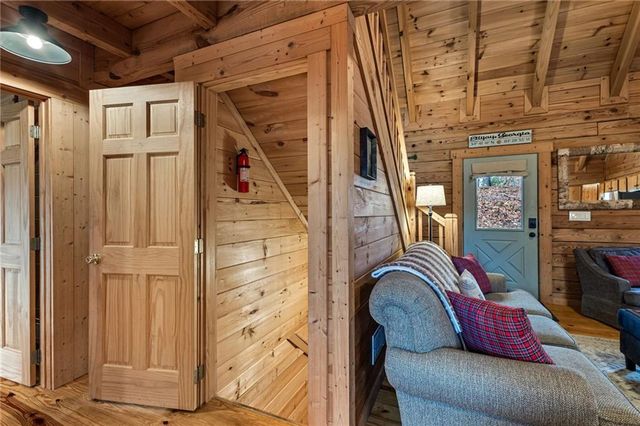 66 Garfield Drive, Ellijay, GA 30540