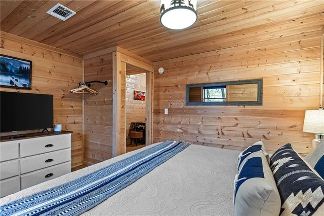 66 Garfield Drive, Ellijay, GA 30540