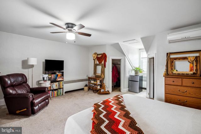 911 STILES STREET, Baltimore, MD 21202