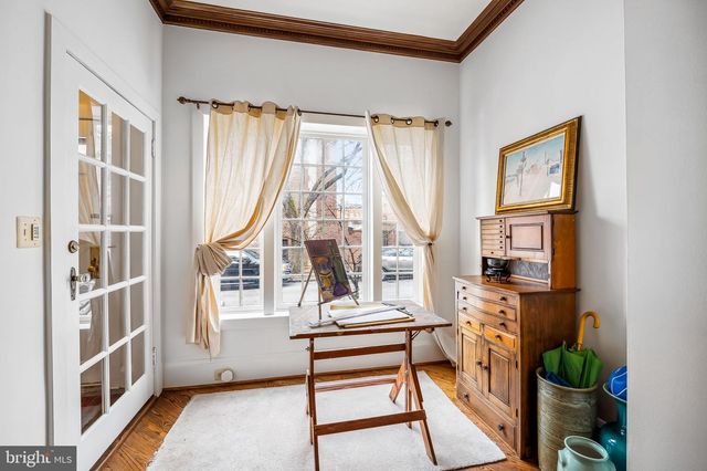 911 STILES STREET, Baltimore, MD 21202