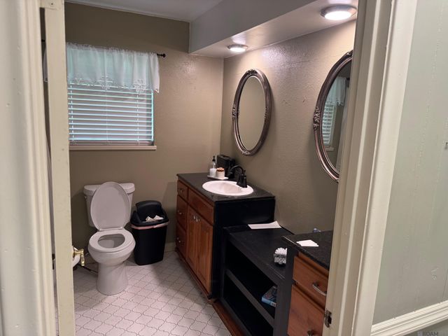 10443 Joor Rd, Central, LA 70818