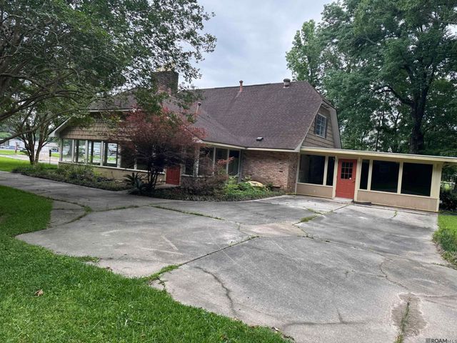 10443 Joor Rd, Central, LA 70818
