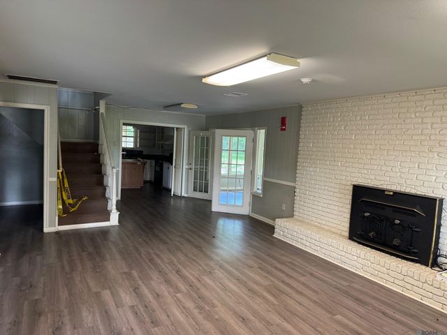10443 Joor Rd, Central, LA 70818