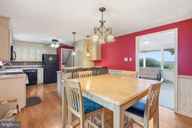 2564 WAGNER RD, Gilbertsville, PA 19525