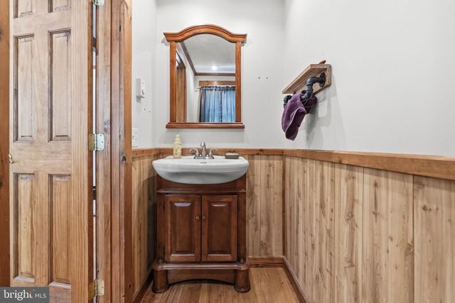 2564 WAGNER RD, Gilbertsville, PA 19525