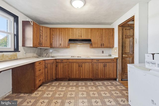 2564 WAGNER RD, Gilbertsville, PA 19525