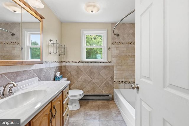 2564 WAGNER RD, Gilbertsville, PA 19525