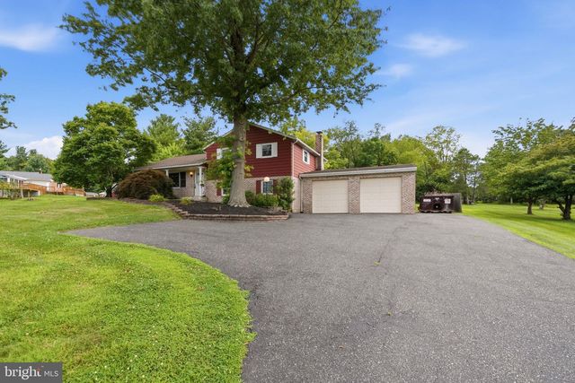 2564 WAGNER RD, Gilbertsville, PA 19525